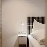 Schwarz Apartament