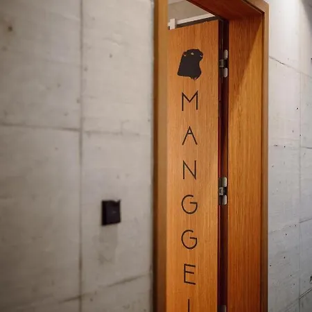 Schwarz Санкт-Йохан