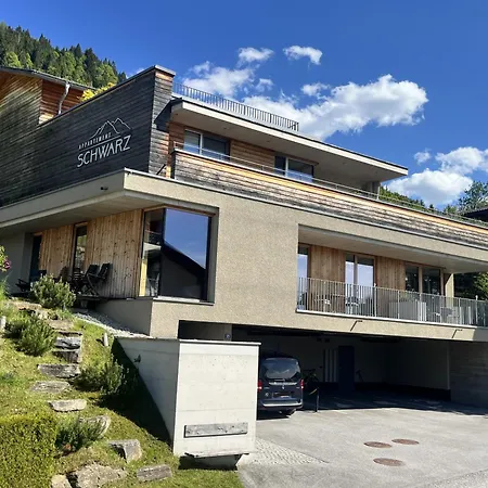 Schwarz * St. Johann im Pongau